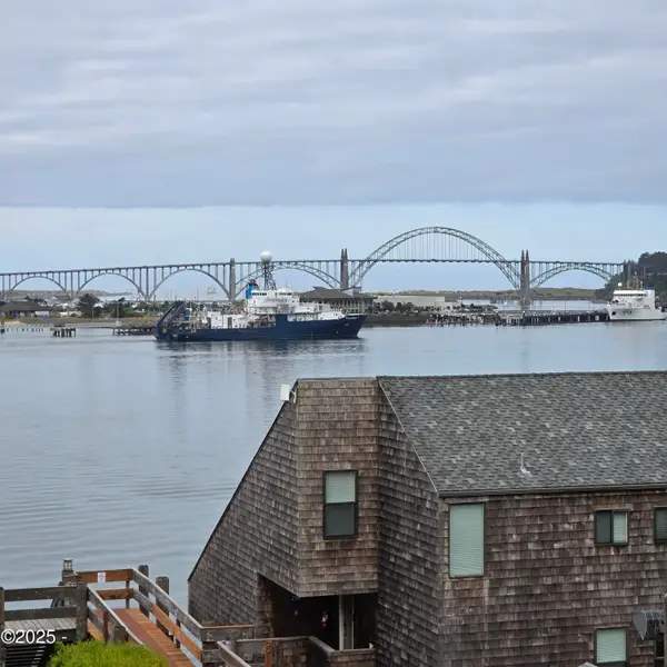 1000 SE Bay, Newport, OR 97365