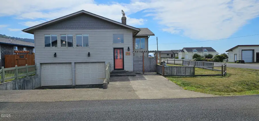 636 Marine, Yachats, OR 97498 - #2