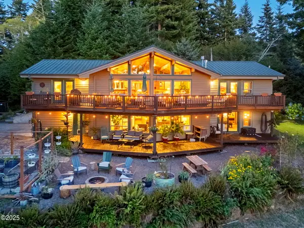 7667 NE Park, Otis, OR 97368