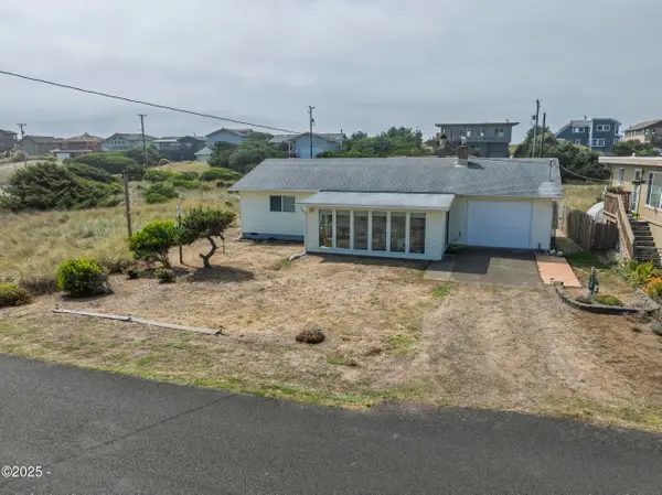 1106 NW Pacific, Waldport, OR 97394