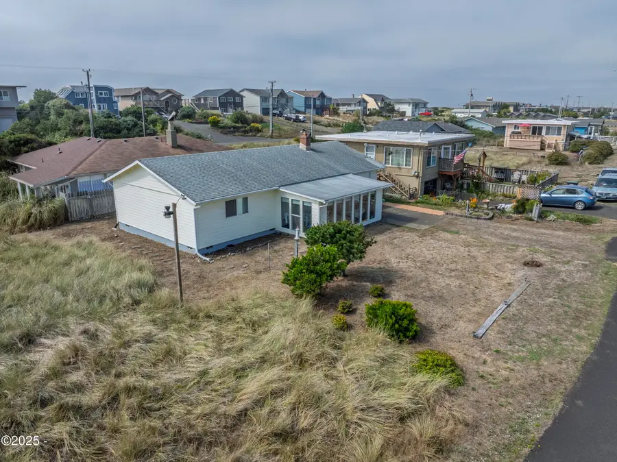 1106 NW Pacific, Waldport, OR 97394 - #2