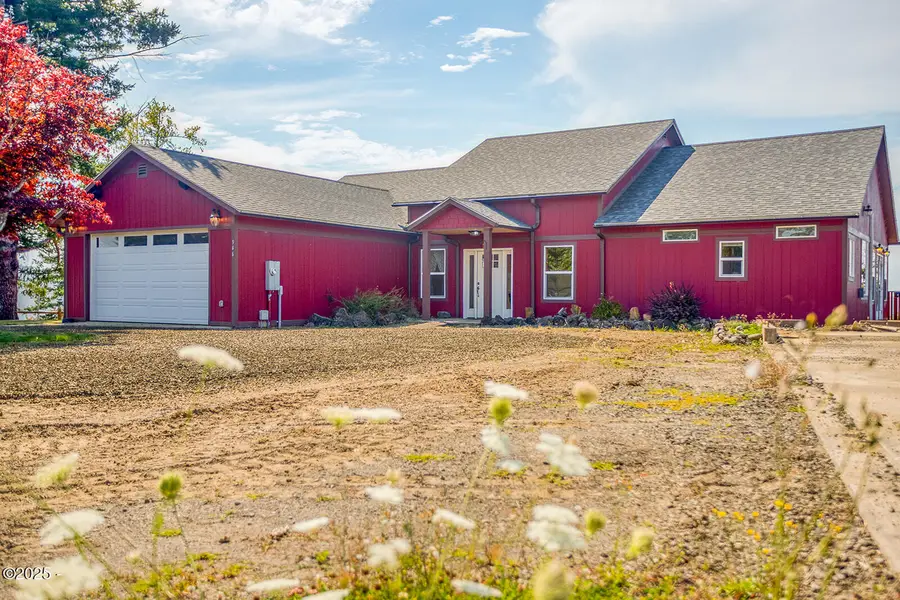 946 N Echo Mountain, Otis, OR 97368 - #3