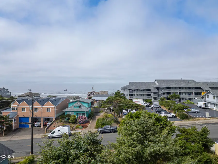 626 NW Coast, Newport, OR 97365 - #2