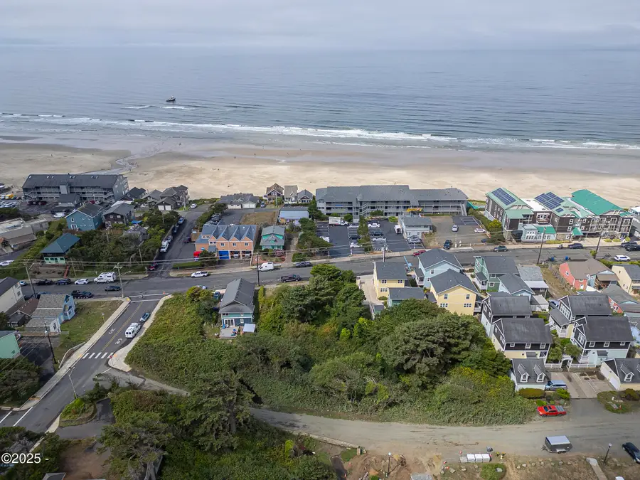 626 NW Coast, Newport, OR 97365 - #3
