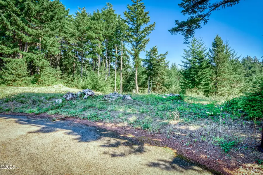 1013 NW Salal, Waldport, OR 97394 - #2