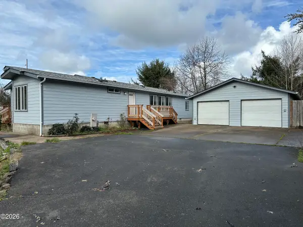 853 SW Siletz River, Siletz, OR 97380