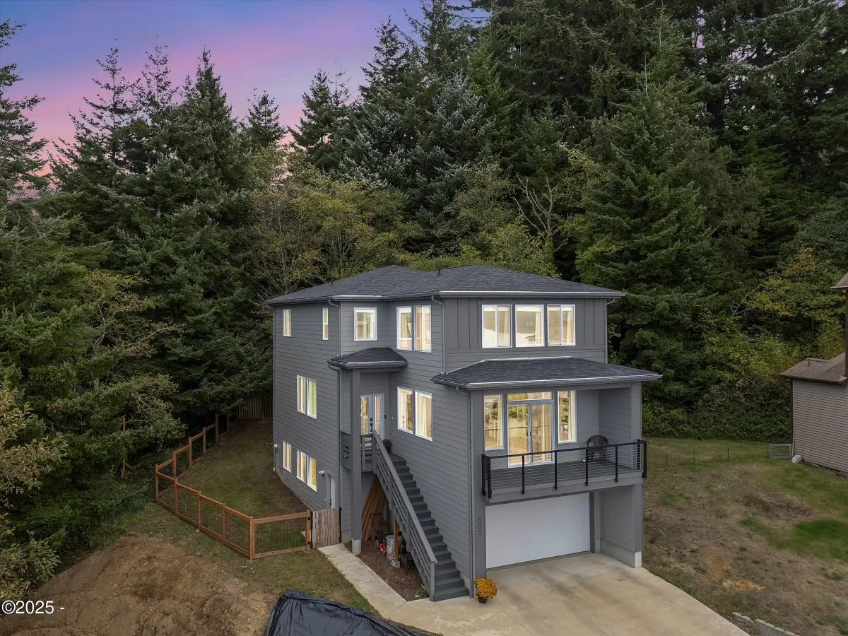 805 SE Crescent, Newport, OR 97365 - #1