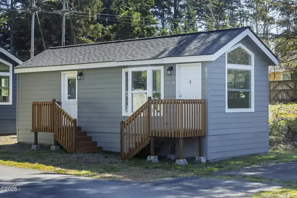 4875 N Hwy 101, Depoe Bay, OR 97341