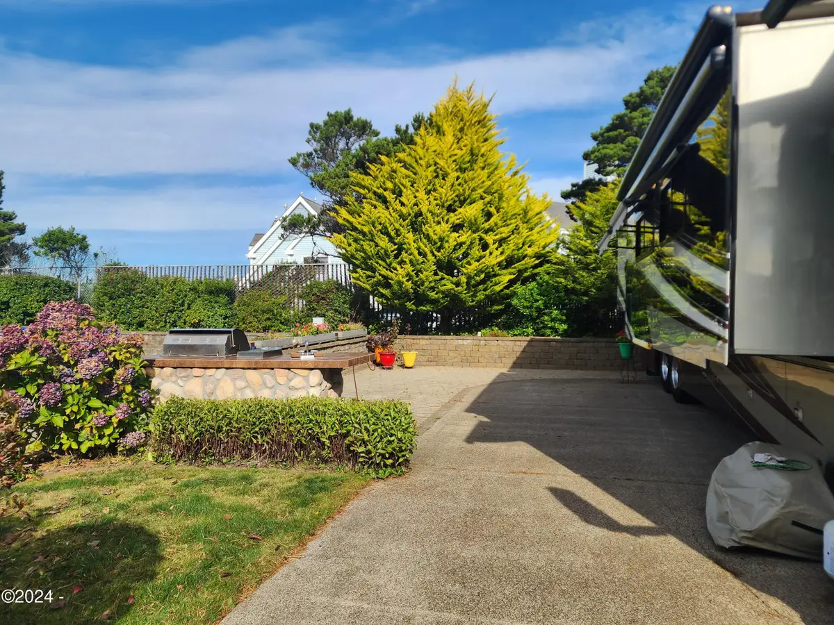 6225 N Coast Hwy, Lot 18, Newport, OR 97365 - #1