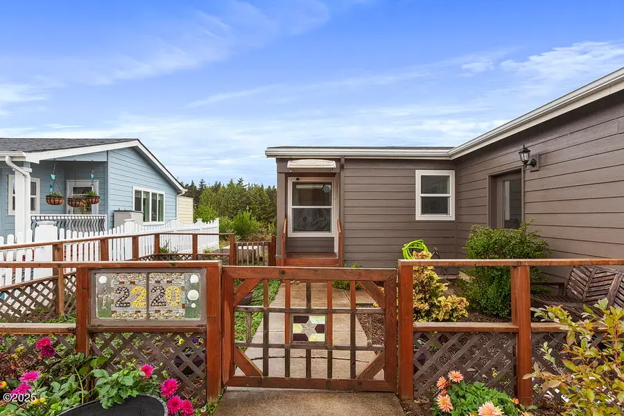 2220 SW Green, Waldport, OR 97394 - #2