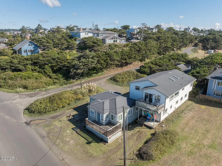 563/565 SW 4th, Newport, OR 97365 - #2