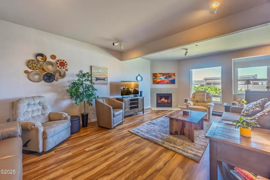 720 SW 6th, Newport, OR 97365 - #3