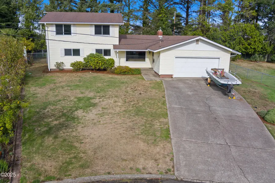 217 NE Chambers, Newport, OR 97365 - #3