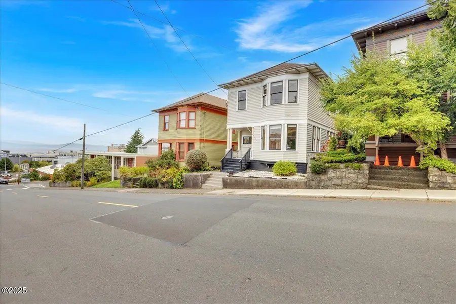 674 11th, Astoria, OR 97103 - #2