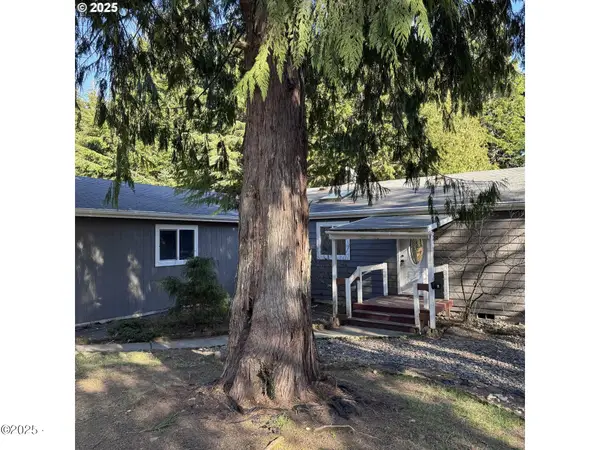 925 SW Dolores, Waldport, OR 97394