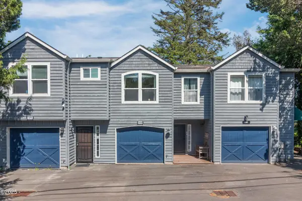 3680 NE West Devils Lake, Lincoln City, OR 97367