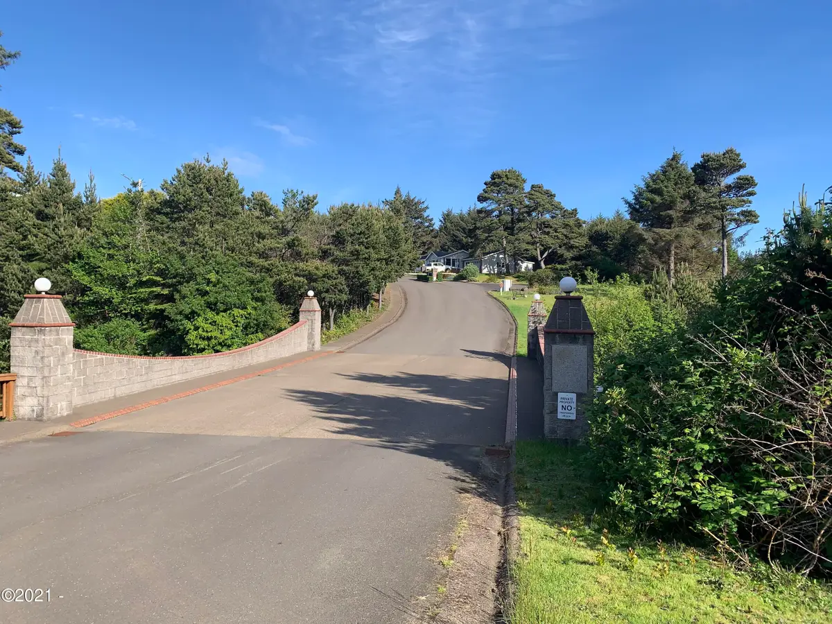 TL-700 SW Sailfish, Waldport, OR 97394 - #1