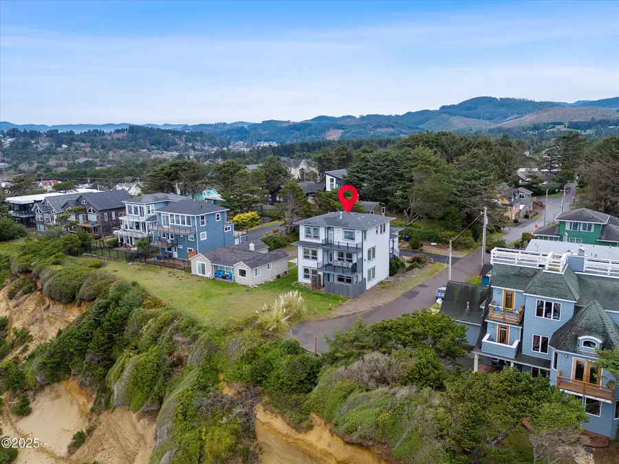 813 SW 9th, Lincoln City, OR 97367 - #3