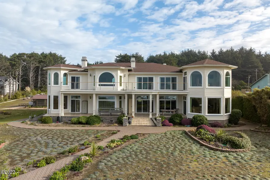 3775 Hwy 101, Yachats, OR 97498 - #3