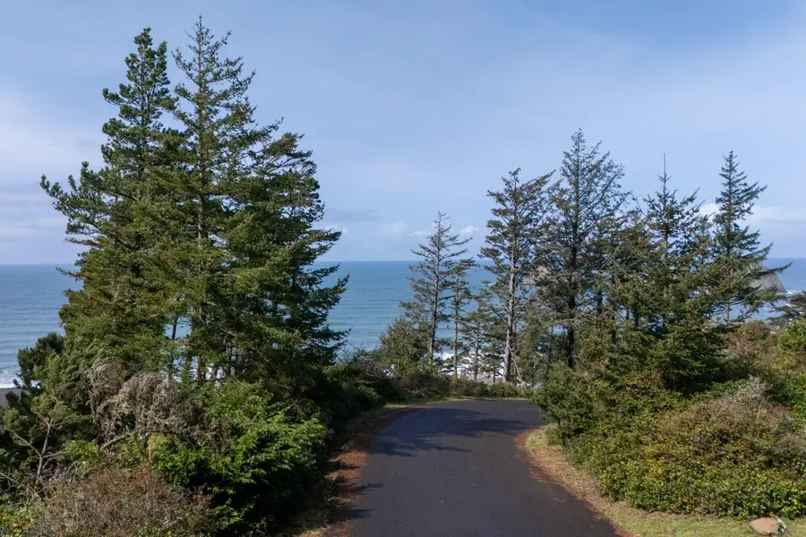 301 Ridgewood, Oceanside, OR 97134 - #2