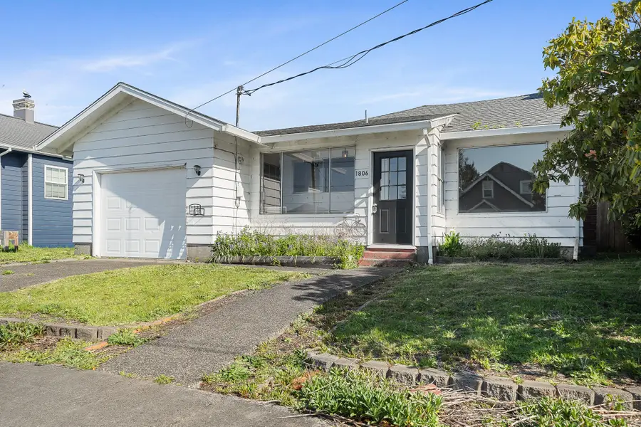 1806 8th, Tillamook, OR 97141 - #2