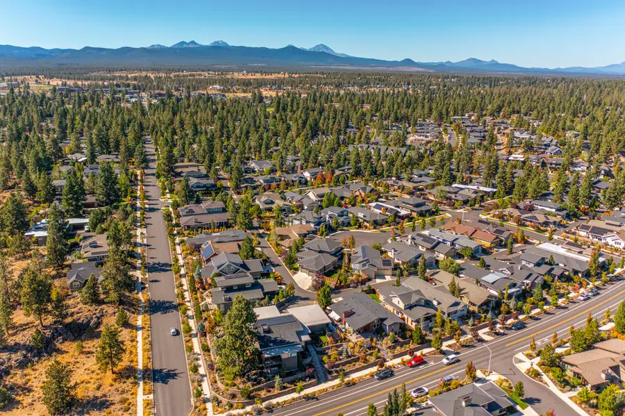 2091 NW Lemhi Pass Drive, Bend, OR 97703 - #2