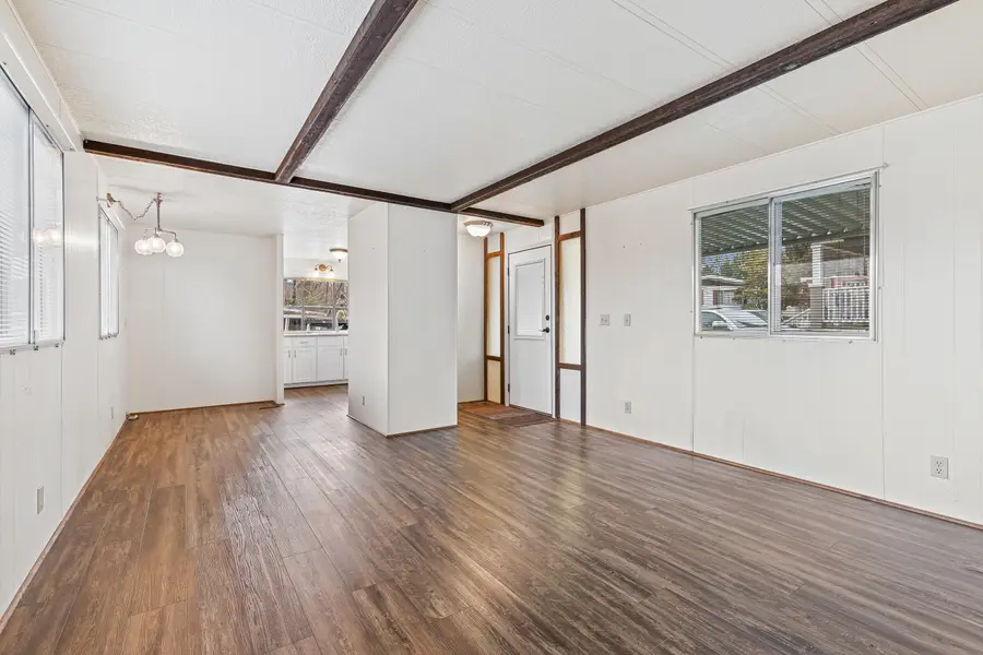 1055 N 5th, Jacksonville, OR 97530 - Image #3