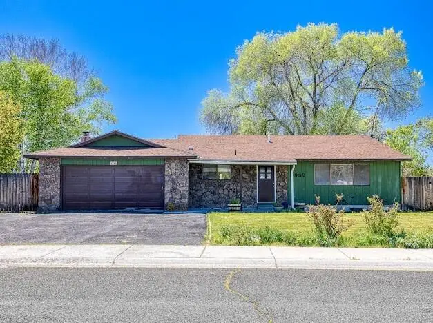 4332 Meadows Drive, Klamath Falls, OR 97603 - #1