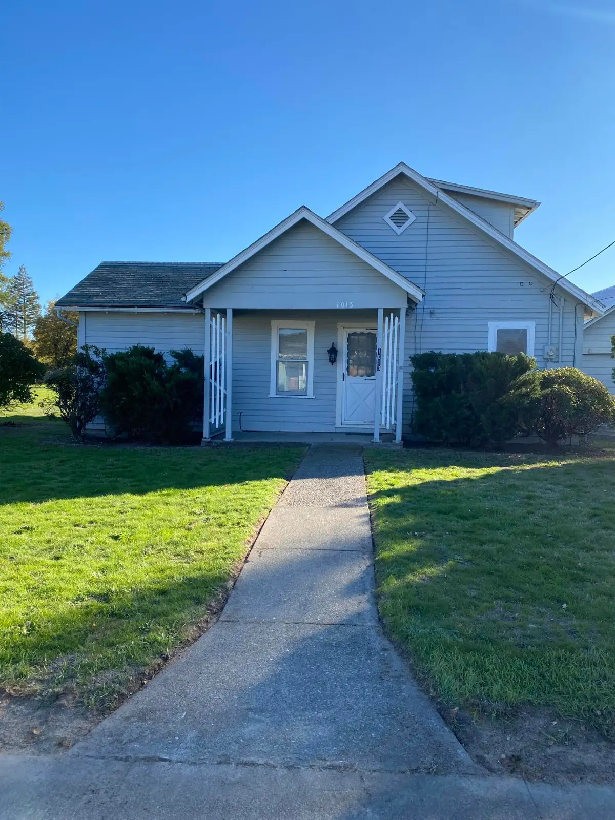 1013 SW L, Grants Pass, OR 97526 - Image #1