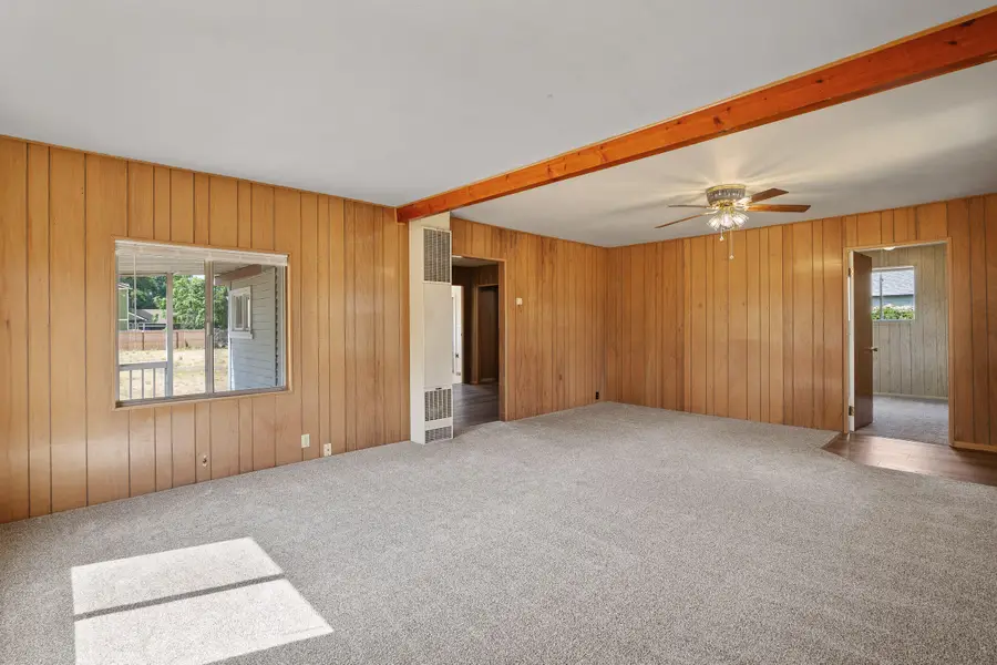 1013 SW L, Grants Pass, OR 97526 - Image #3