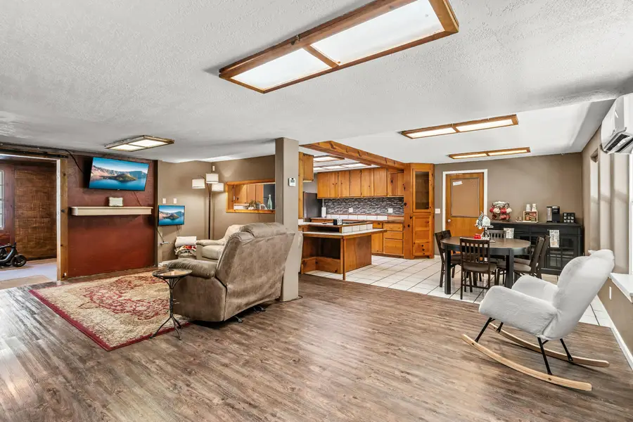 836 Sleepy Hollow, Grants Pass, OR 97527 - Image #3