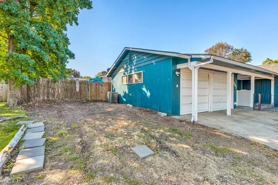 402 Emerald, Medford, OR 97501 - Image #2