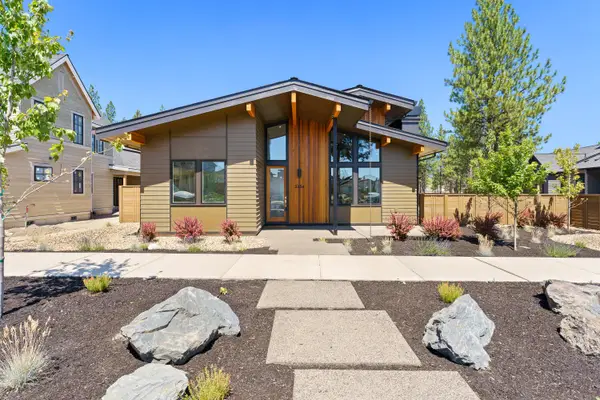 3354 NW Leavitt, Bend, OR 97703