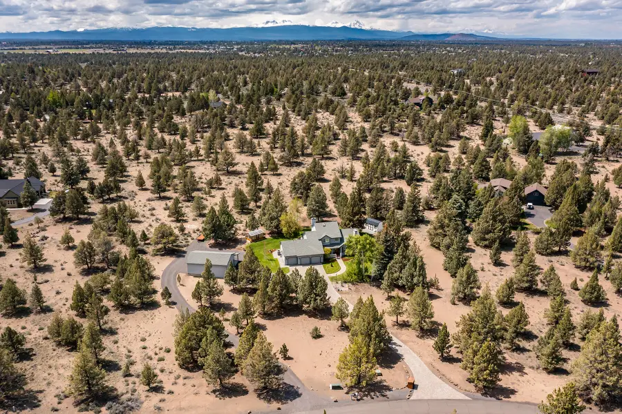 23308 Chisholm Trail, Bend, OR 97702 - #2