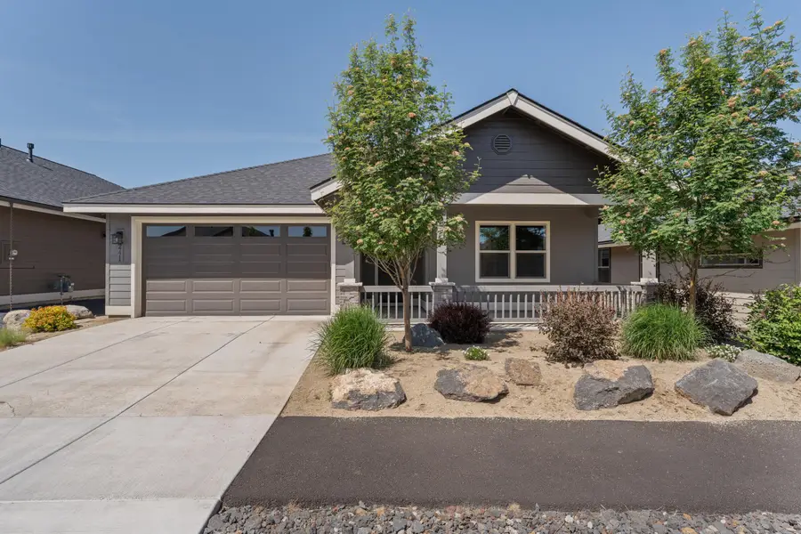 2771 NW 23rd Lp, Redmond, OR 97756 - Image #2