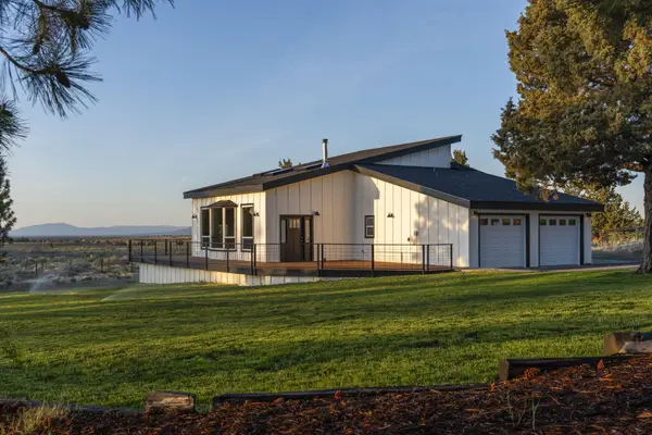 59870 Calgary, Bend, OR 97702