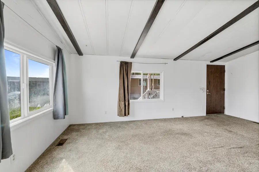 3555 S Pacific Highway #SPC 121, Medford, OR 97501 - #3