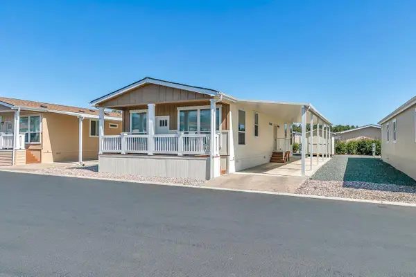 3555 S Pacific, Medford, OR 97501