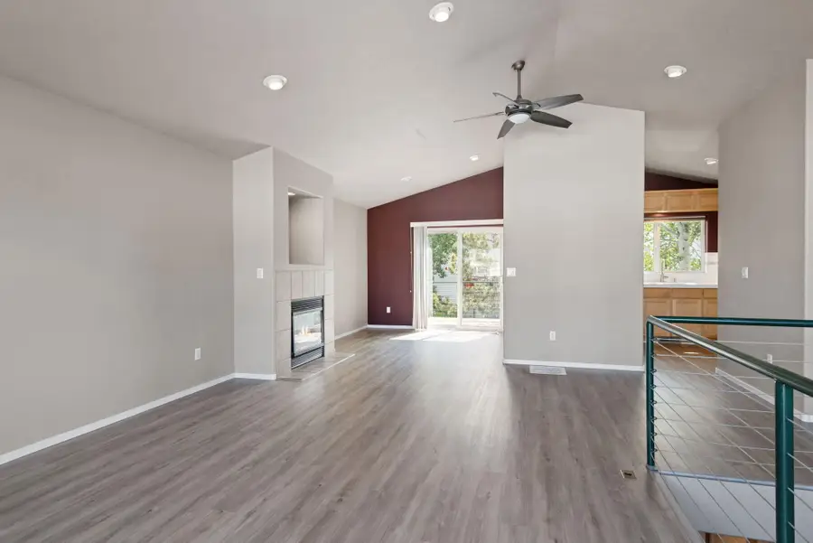 438 NW 19th Street #UNIT 11, Redmond, OR 97756 - Image #3