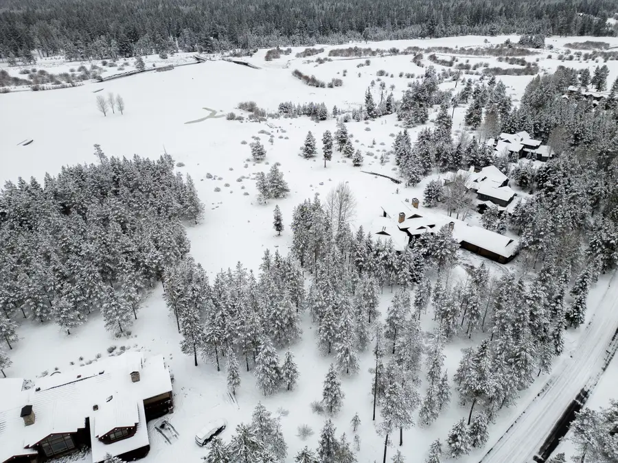 56340 Twin Rivers, Bend, OR 97707 - Image #2