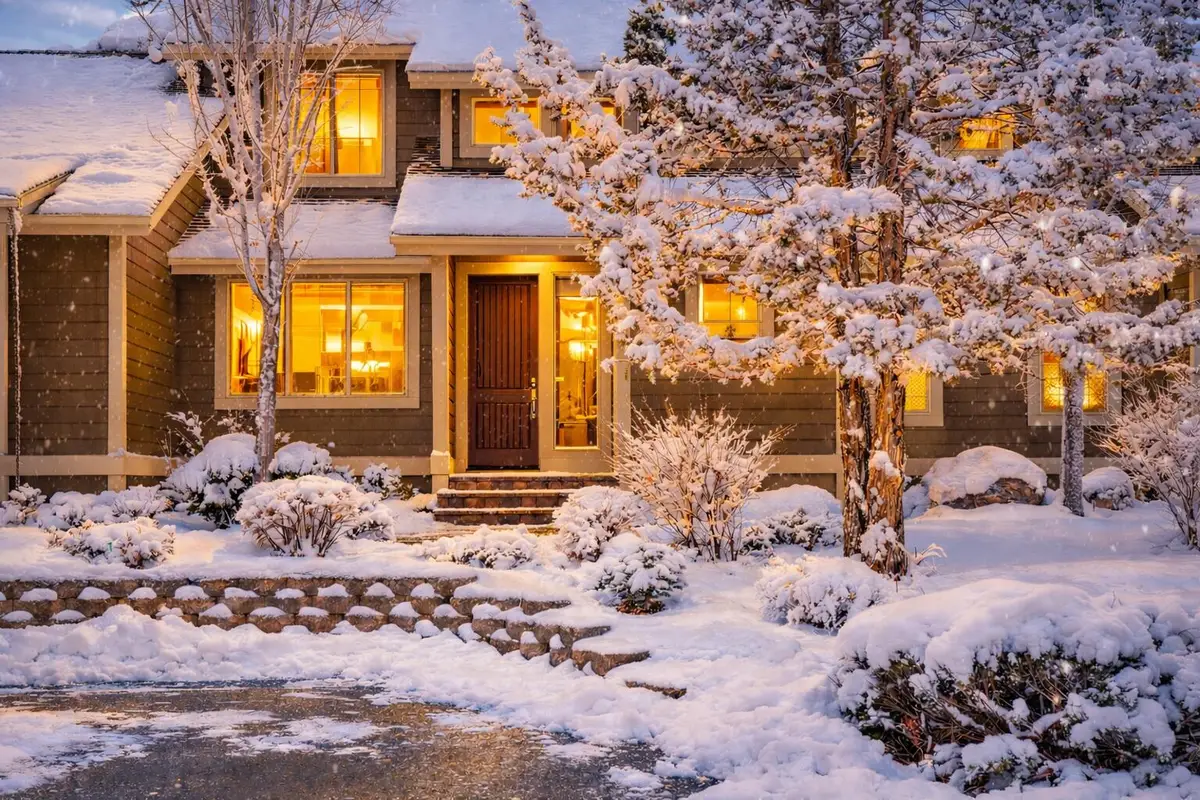 1421 Highland View Loop, Redmond, OR 97756 - #1