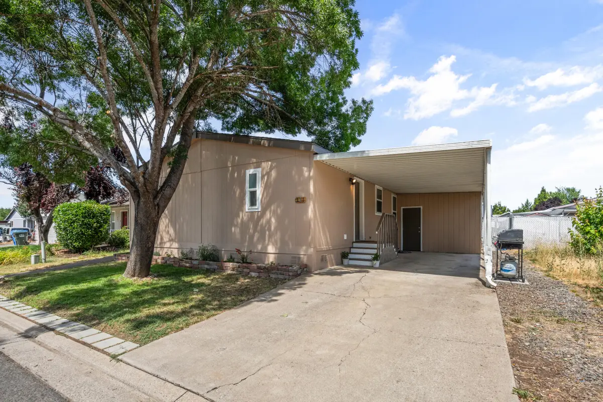 633 E Archwood Drive #131, Eagle Point, OR 97524 - #1