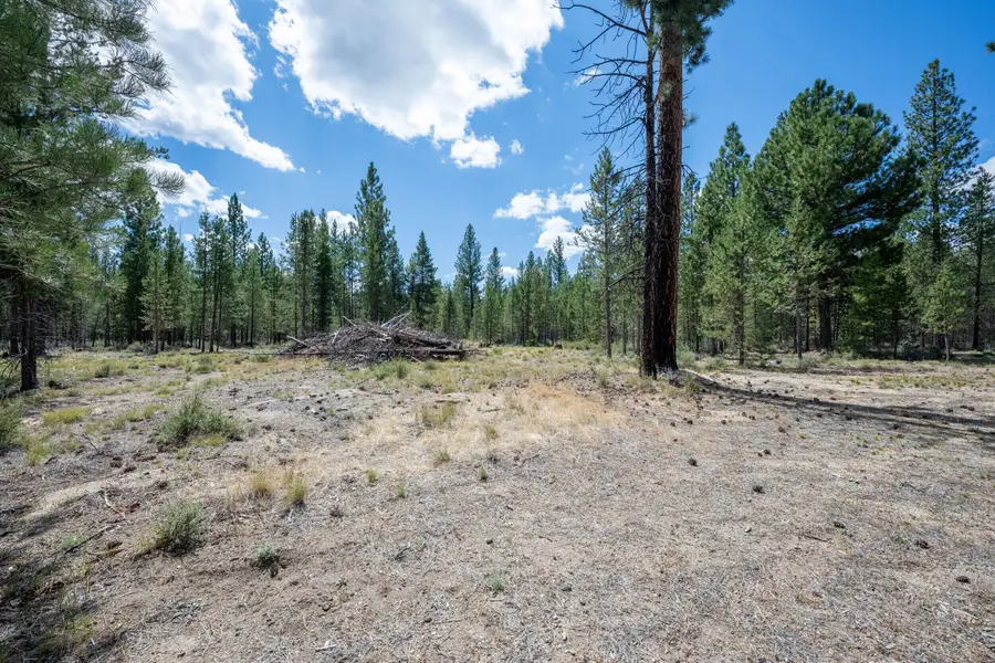 652 Chapman, Gilchrist, OR 97737 - Image #3