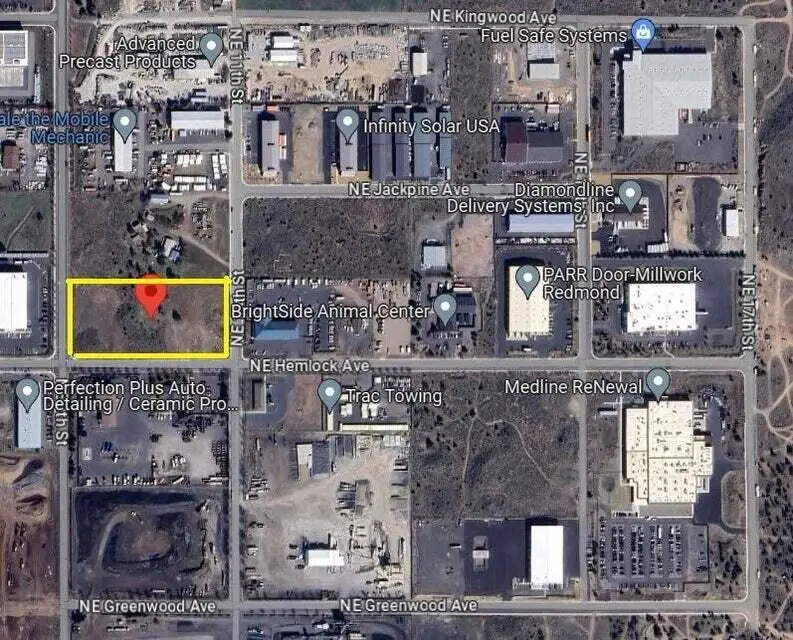 1005 NE Hemlock Avenue, Redmond, OR 97756 - #2