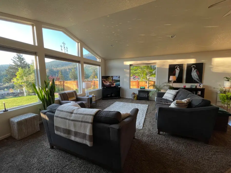 265 Elk View Drive, Canyon City, OR 97820 - #2