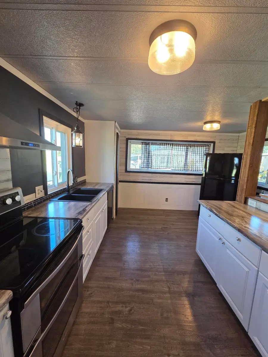 2934 Summers, Klamath Falls, OR 97603 - Image #2