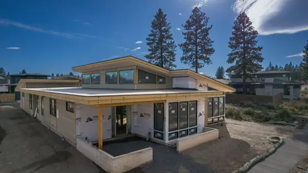 3337 NW Leavitt, Bend, OR 97703