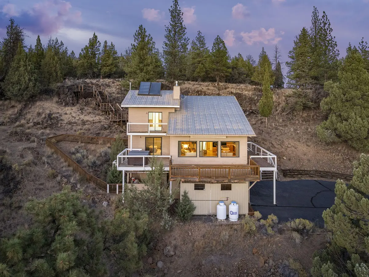 16966 Canyon Crest, Sisters, OR 97759 - Image #1