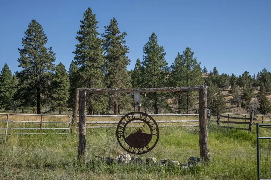32500 SE Tackman Road, Prineville, OR 97754 - #2