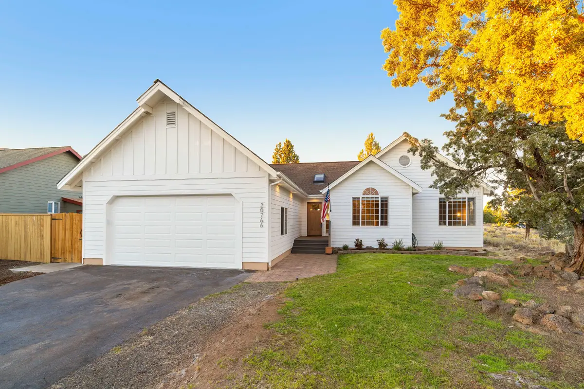 20766 S Loop, Bend, OR 97703 - Image #1